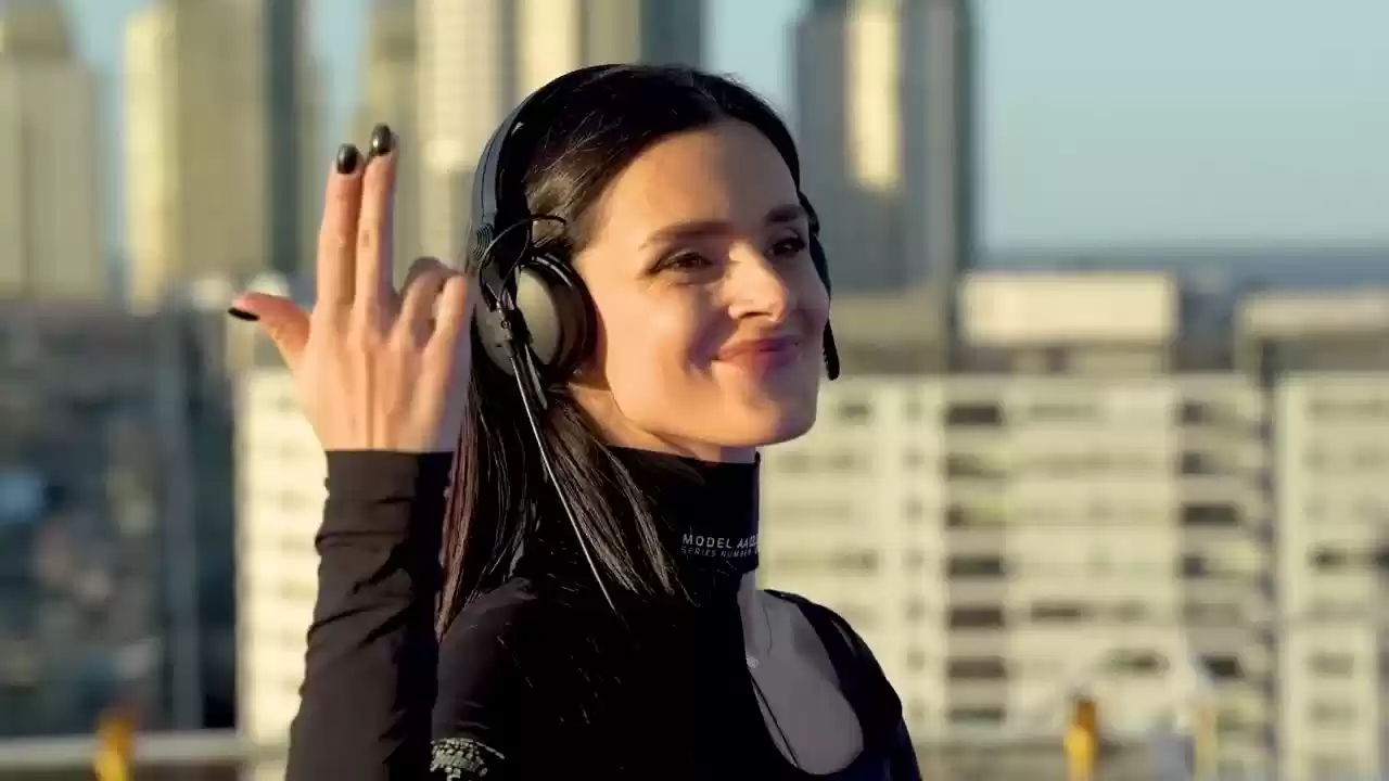 Korolova, Moonwalk - Prometheus.